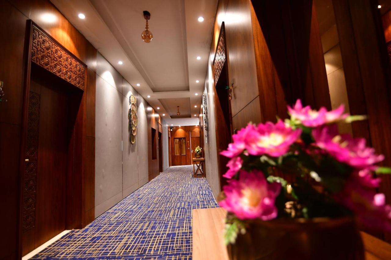 Kamay The Kohinoor Palace - A Heritage Hotel Faizābād Kültér fotó